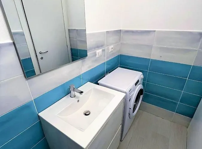 شقة Affittimoderni - Mada32 *